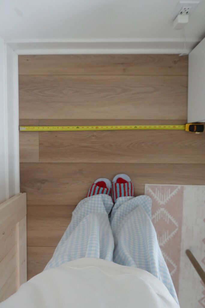 measuring tight bedroom corner for small space makeup vanity