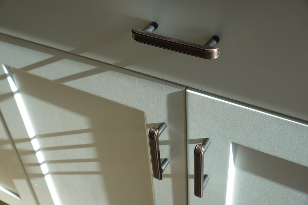 oil rubbed bronze kitchen cabinet hardware close up