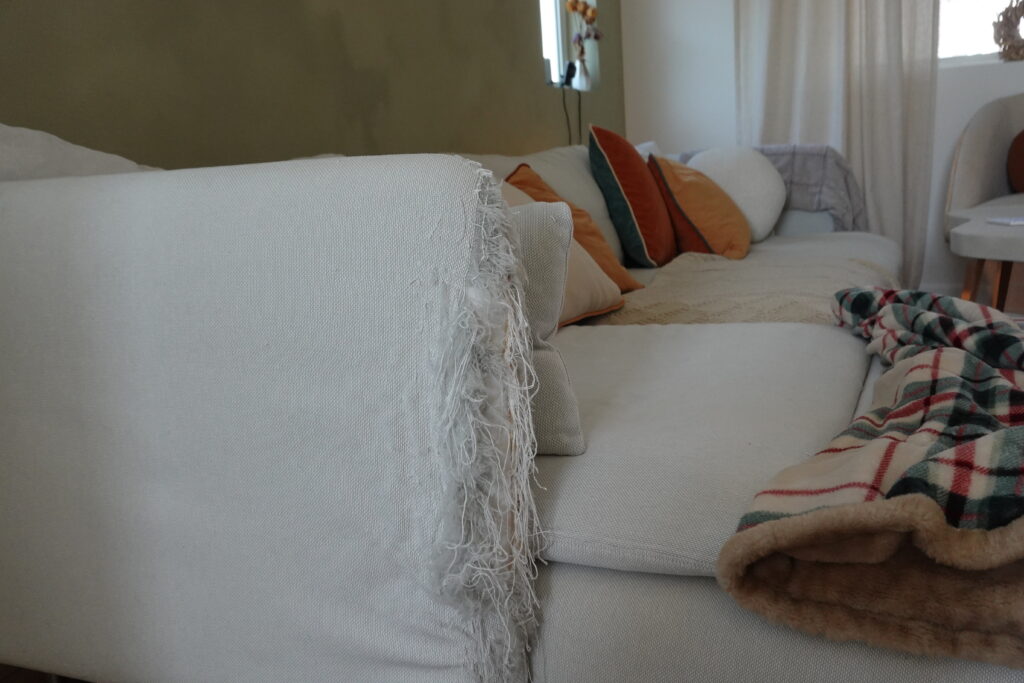 ikea white soderhamn with cat scratch