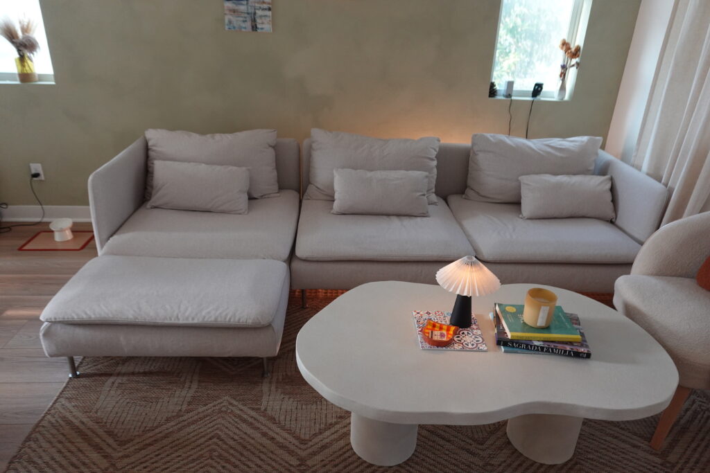 newly put in claw proof linen look couch cover